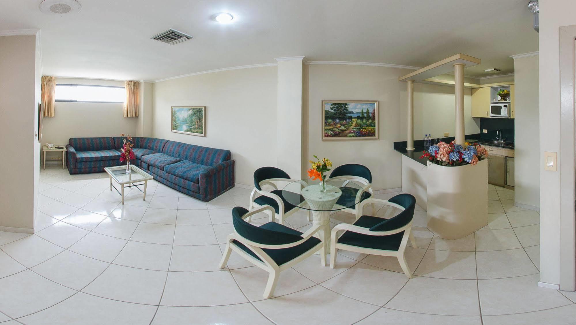 גוויאקיל Apart Hotel Kennedy מראה חיצוני תמונה